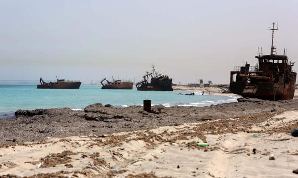 Libia: “calma e gesso”